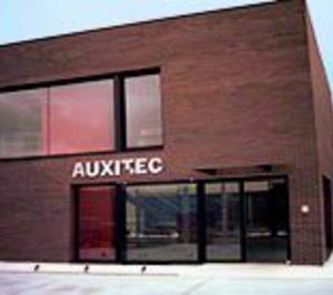 Auxitec invierte 2,5 M en la puesta en marcha de su nuevo almacén central 