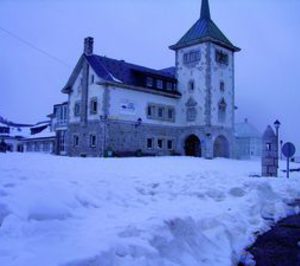 Patrimonio del Estado saca a subasta el inmueble del Parador de Pajares