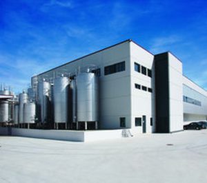 La renombrada Flor de Burgos pone a punto sus instalaciones y entra en yogures