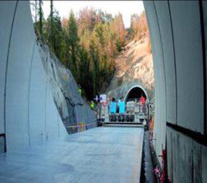 FCC prueba con éxito un pavimento de hormigón para carretera