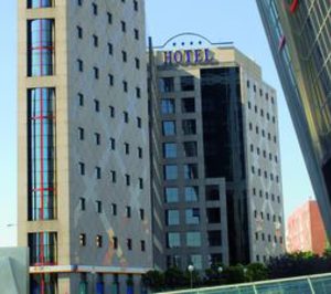 Abba cierra un acuerdo de venta y alquiler del Castilla Plaza