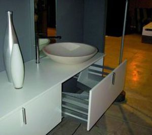 La distribuidora Hotelbany cierra sus puertas