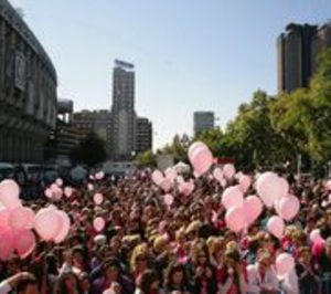 Avon consigue 4 M en su marcha contra el cáncer de mama