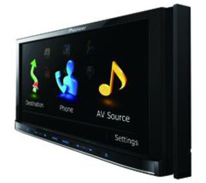 Pioneer presentó nuevas aplicaciones para conectarse a redes sociales en el coche