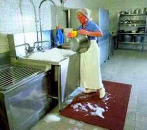 Comercial Pedro reduce sus ventas pero incrementa su beneficio