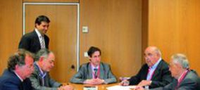 Comexi instala un equipo para Inplacsa