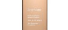 Clarins lanza un maquillaje que elimina los brillos