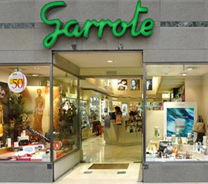 Garrote Perfumería cambia el local de Carballo