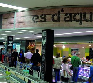 Plusfresc refuerza el vínculo con los productores locales en sus tiendas