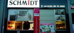 Schmidt Cocinas suma otro centro