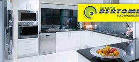 J. Bertomeu abrió en Benissa