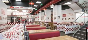 Five Guys comienza a dar servicio a domicilio con Deliveroo