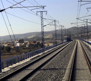 Low Cost Rail recibe una quinta locomotora y espera nuevas a corto plazo