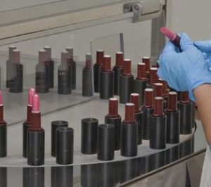 Procesos Cosméticos reorganiza su grupo en torno a Francarán