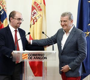 Pilar Ventura sustituye a Sebastián Celaya al frente de la consejería de Sanidad de Aragón