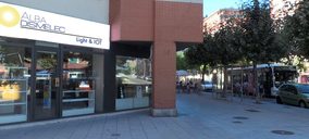 Alba Dismelec estrena tienda de iluminación