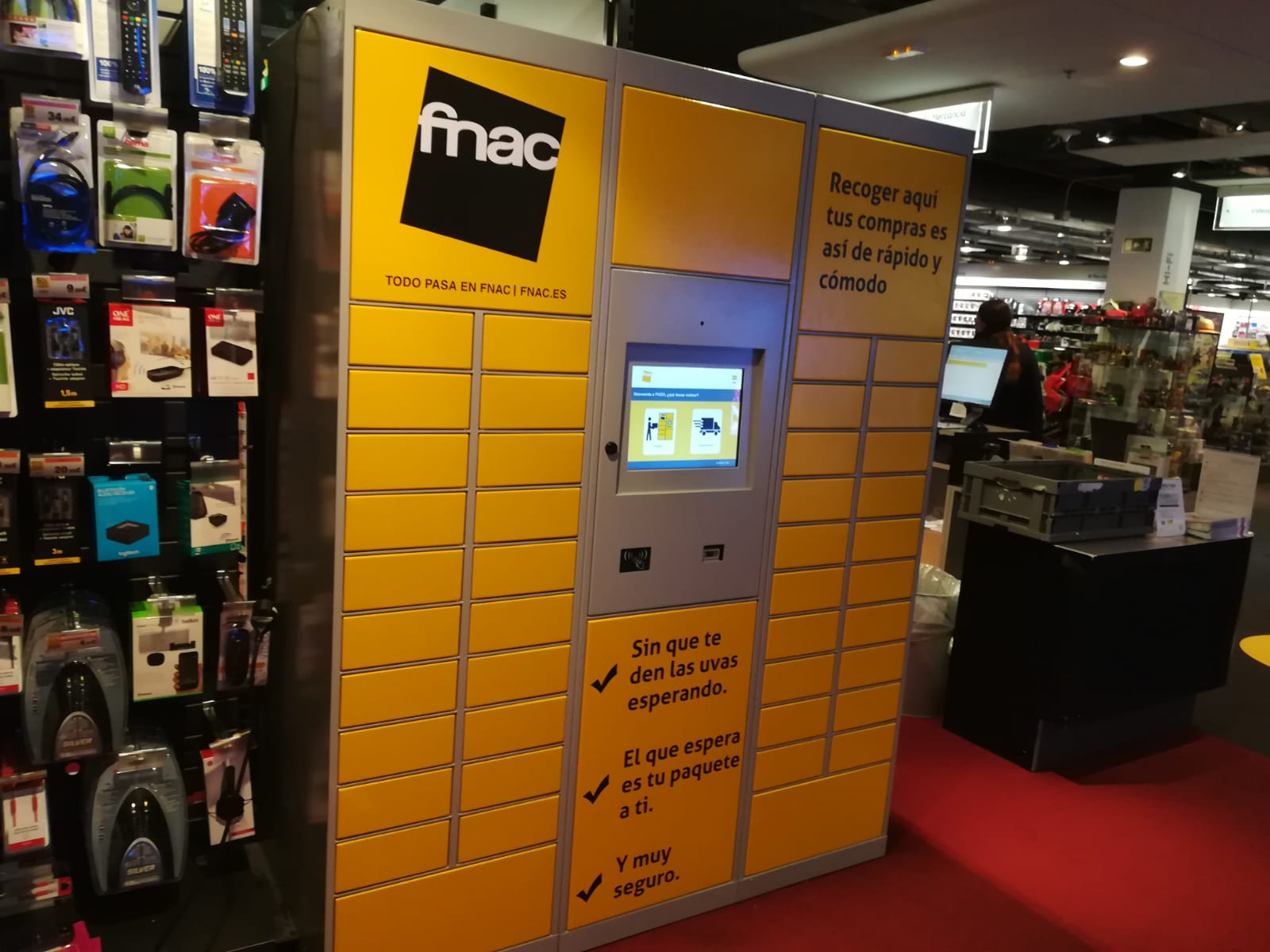 Fnac integra una tienda de Microsoft Retail Reimagined