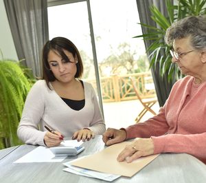 Carflor se postula para gestionar un servicio de ayuda a domicilio en Asturias