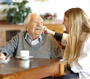 Cuatro especialistas se adjudican el SAD de Sevilla