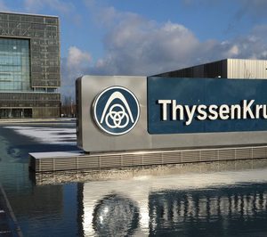Thyssenkrupp vende su división de ascensores a los fondos Advent y Cinven