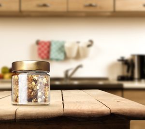 Estal pone el foco en la sostenibilidad con su nueva gama de envases de vidrio para alimentación