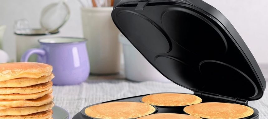 Flama suma un máquina de pancakes y snacks