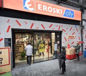 Santander trasfiere a terceros su deuda en el grupo Eroski