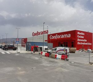 Grupo Steinhoff mantiene en venta a Conforama Iberia y firma un sales y lease-back de sus activos inmobilarios