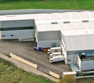 Asturquimia invierte en naves industriales y crece a dos dígitos