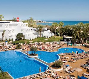 Riu compra por 670 M el 49% restante de Tui en la propiedad compartida de 19 hoteles y dos proyectos