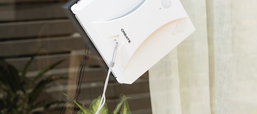 Create, nuevo robot limpiacristales láser Wipebot