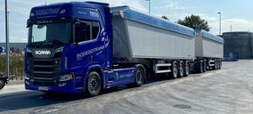 Bodegotrans incorpora a su flota el primer duotrailer basculante