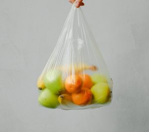 El Gobierno busca eliminar las bolsas de plástico del lineal hortofrutícola