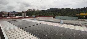 Klein Ibérica instala más de 1.000 placas solares en su fábrica