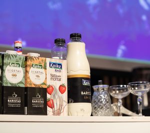 Kaiku lanza una variedad de leche en PET transparente