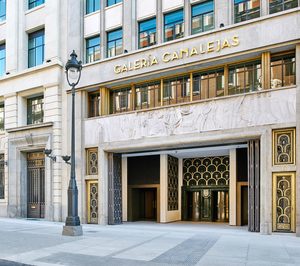 Galería Canalejas abre sus puertas