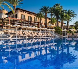 Marriott reformará los mallorquines Castillo Son Vida, A Luxury Collection y St. Regis Mardavall Mallorca Resort