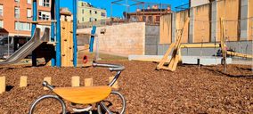 Benito Novatilu remodela un parque en Vic