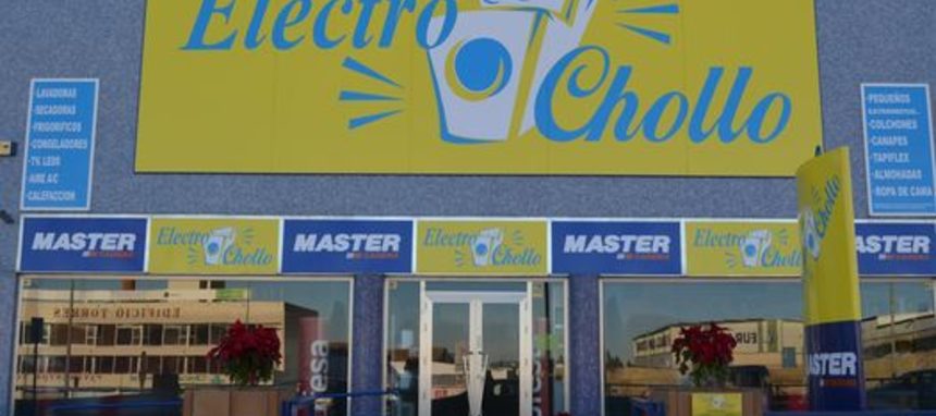 Master Antequera se traslada y amplía su tienda