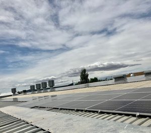 Cartonplast Ibérica completa la instalación de placas solares en su planta madrileña