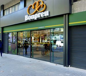 Bon Preu sumará este año a su red tres supermercados y un híper