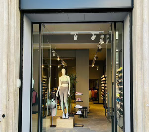 Décimas crece en el centro de Barcelona con una nueva tienda