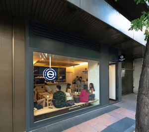 La marca de cafeterías East Crema Coffee inicia su expansión a nivel nacional, al tiempo que trabaja en su desarrollo en Madrid