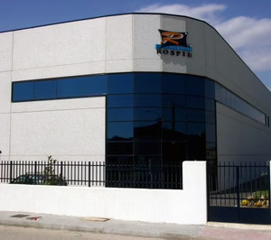 Etiquetas Rospil invierte en un nuevo equipo modular para ampliar capacidad