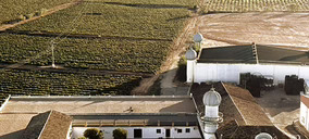 Portobello compra un 35% de las bodegas Torre Oria para impulsar su crecimiento