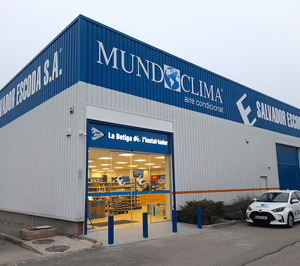 Salvador Escoda reabre su tienda de Manresa como EscodaStore