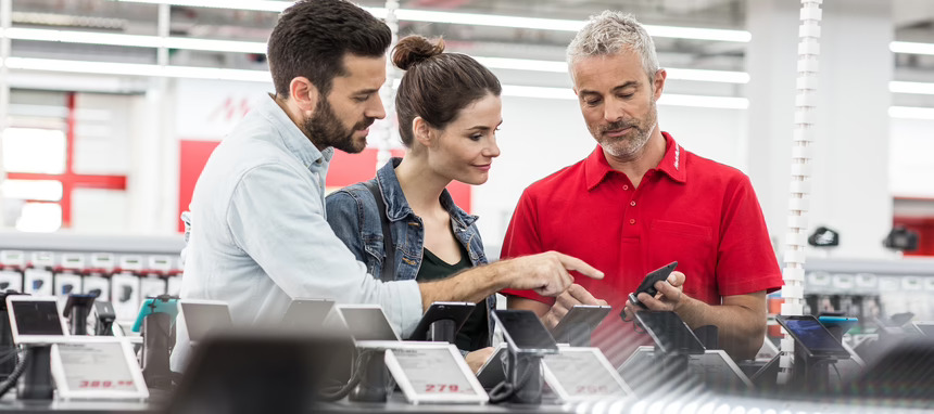 Movimientos de MediaMarkt en Madrid: cierra una tienda y prevé dos aperturas