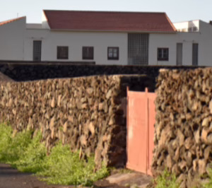 El Cabildo da los primeros pasos para aprobar un proyecto de 200 camas en El Hierro