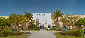 Roca se refuerza en Estados Unidos con la compra de una especialista en mobiliario de baño