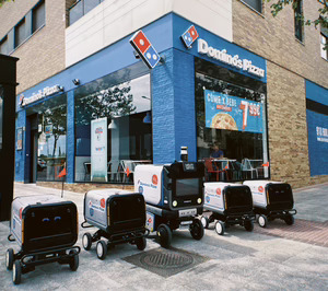 Dominos Pizza se alía con Goggo para repartir con robots autónomos